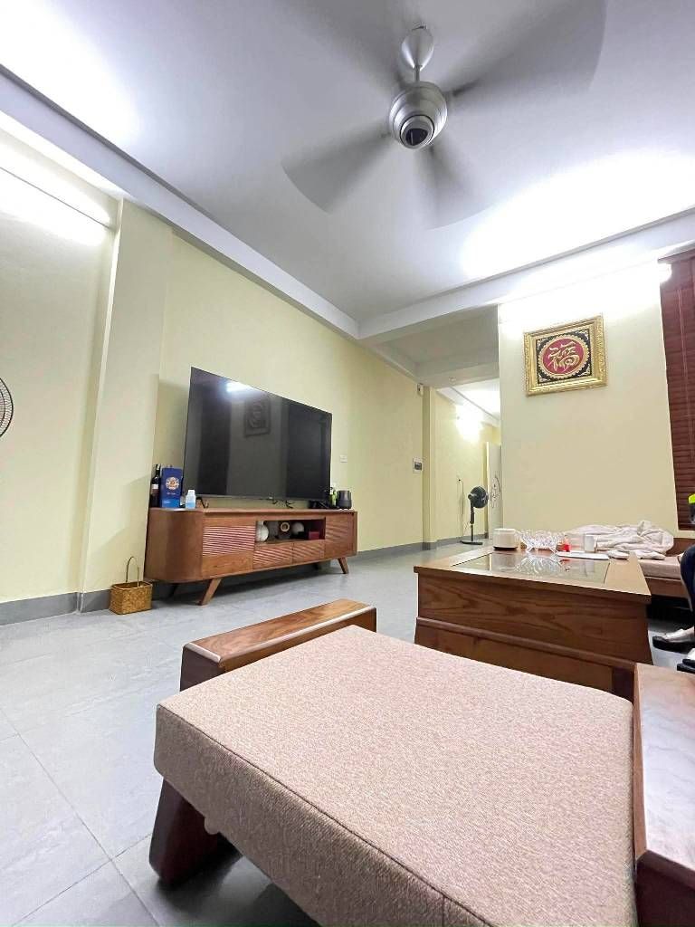 Bán nhà Nguyễn Lân - diện tích 49m2 5 tầng - Nhà đẹp hiếm có - giá 16 tỷ
