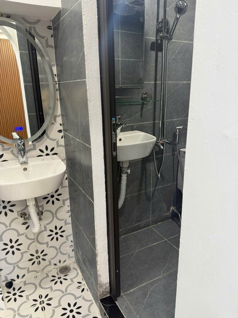 Bán nhà Kim Ngưu - diện tích 31,4m2 4 tầng - MẶT PHỐ, LÔ GÓC - giá 3,99 tỷ