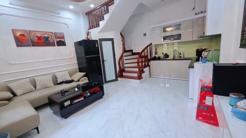 Bán nhà Tam Trinh - diện tích 32m2 5 tầng - LÔ GÓC 2 THOÁNG - giá 8,3 tỷ