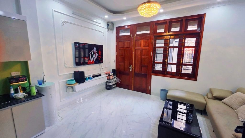 Bán nhà Tam Trinh - diện tích 32m2 5 tầng - LÔ GÓC 2 THOÁNG - giá 8,3 tỷ