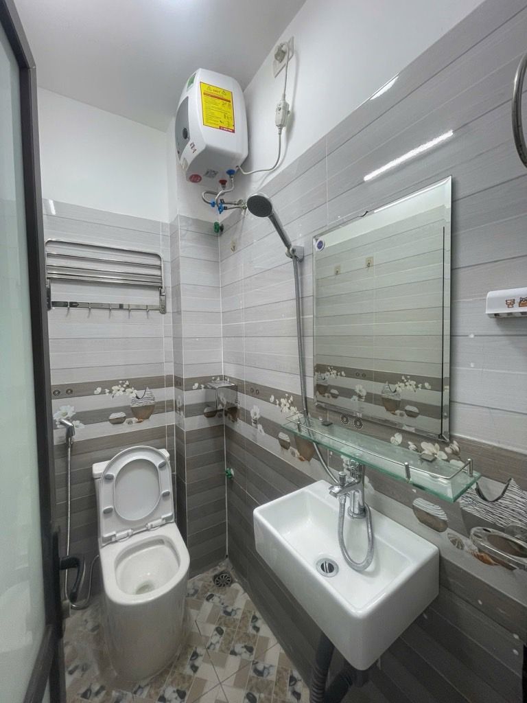 Bán nhà Bạch Mai - diện tích 19,3m2 5 tầng - Ngõ 3 gác phi - giá 6,45 tỷ