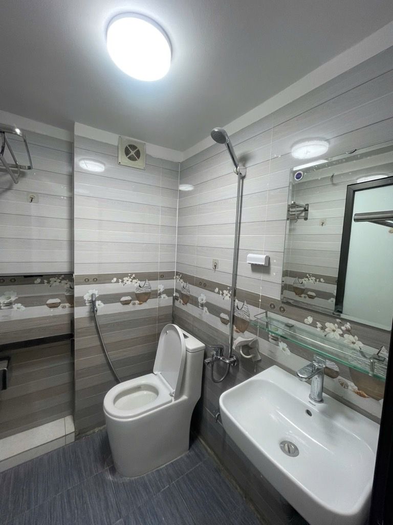 Bán nhà Bạch Mai - diện tích 19,3m2 5 tầng - Ngõ 3 gác phi - giá 6,45 tỷ