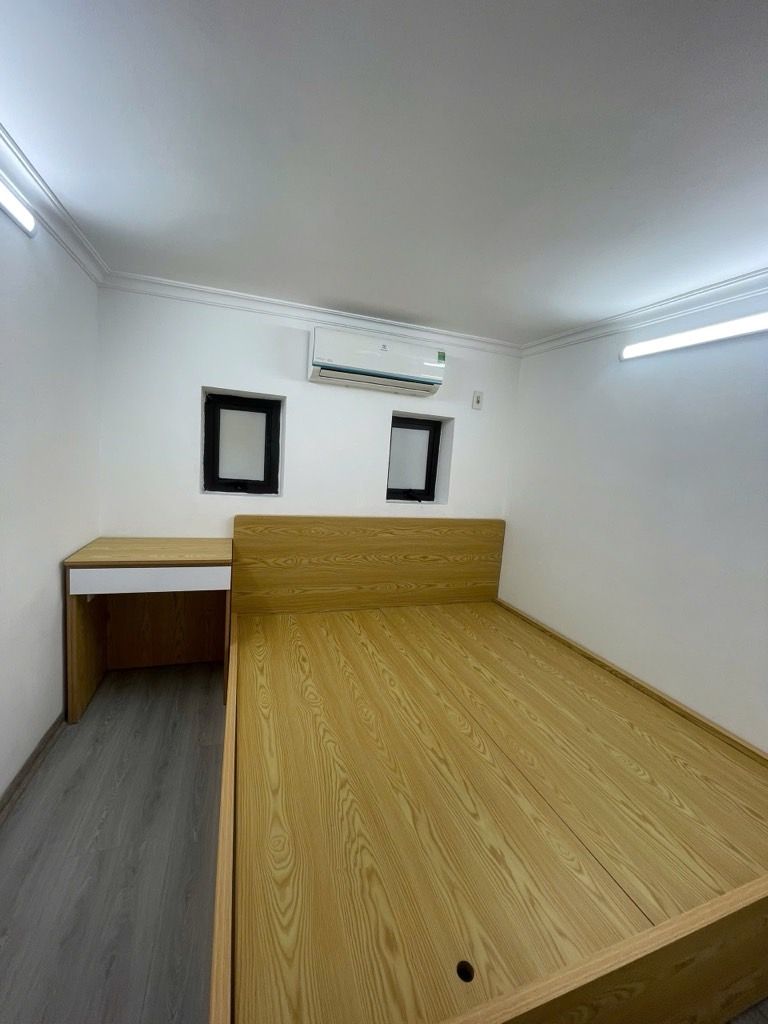 Bán nhà Bạch Mai - diện tích 19,3m2 5 tầng - Ngõ 3 gác phi - giá 6,45 tỷ