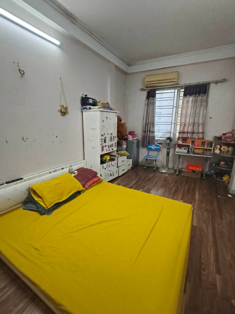 Bán nhà phố 8/3 - diện tích 46m2 4 tầng - ô tô tránh - giá 13,8 tỷ
