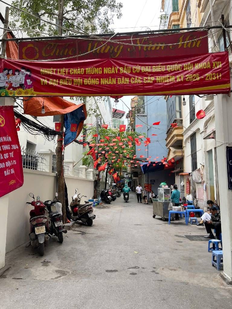 Bán nhà Nhân Hòa - diện tích 33m2 5 tầng - ô tô tránh - giá 5,35 tỷ