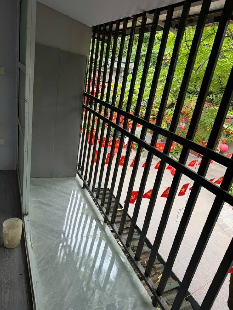 Bán nhà Lương Thế Vinh - diện tích 18m2 2 tầng - Mặt phố kinh doanh - giá 2 tỷ
