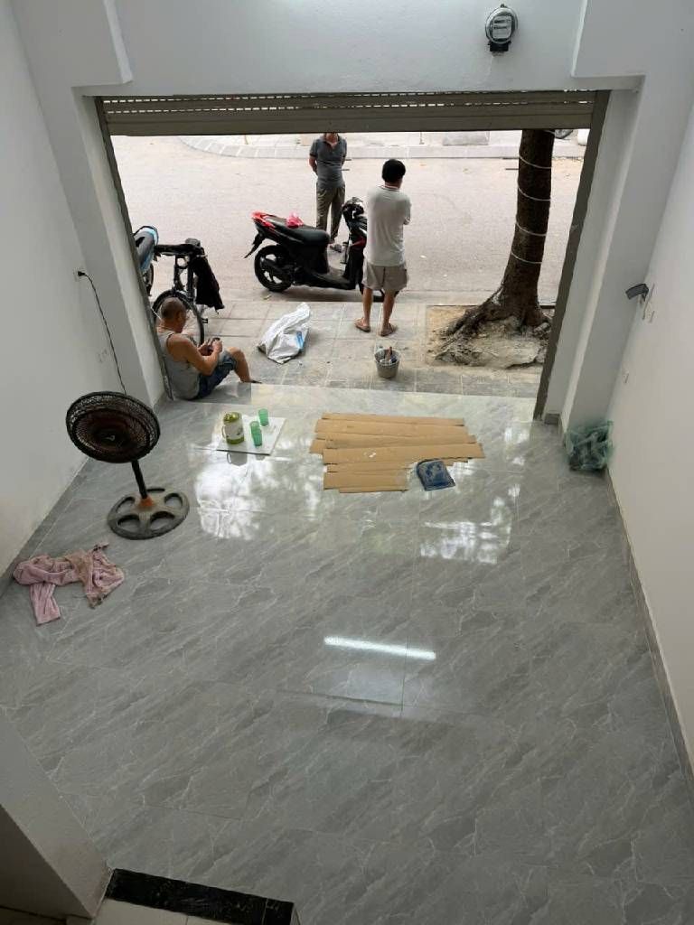 Bán nhà Lương Thế Vinh - diện tích 18m2 2 tầng - Mặt phố kinh doanh - giá 2 tỷ