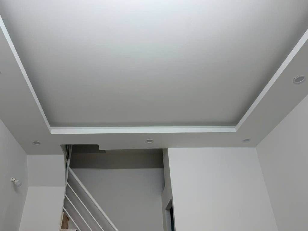Bán nhà Lương Thế Vinh - diện tích 18m2 2 tầng - Mặt phố kinh doanh - giá 2 tỷ