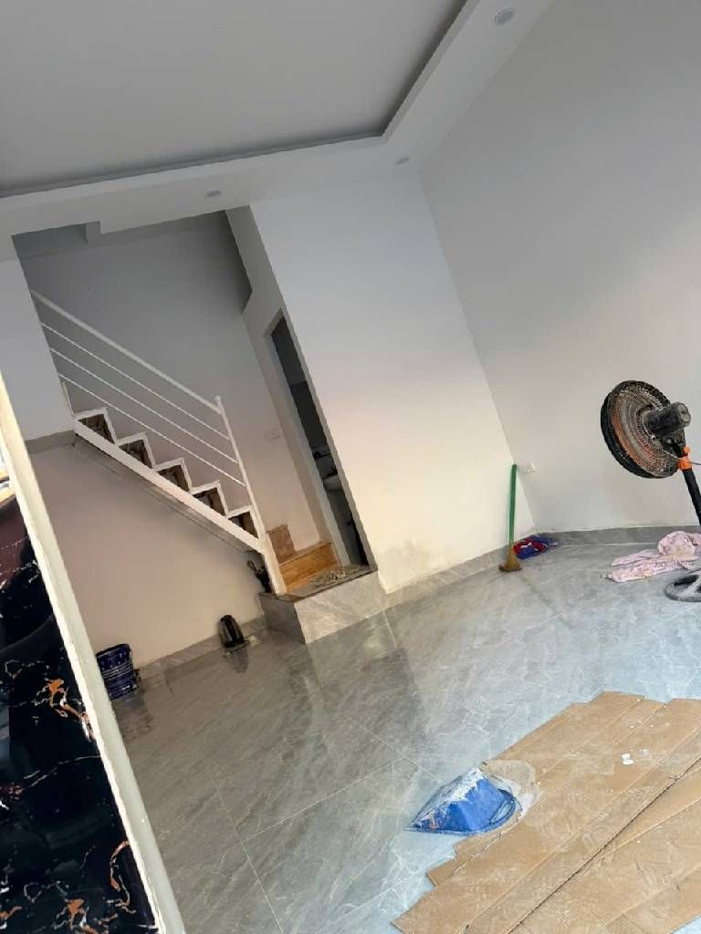 Bán nhà Lương Thế Vinh - diện tích 18m2 2 tầng - Mặt phố kinh doanh - giá 2 tỷ