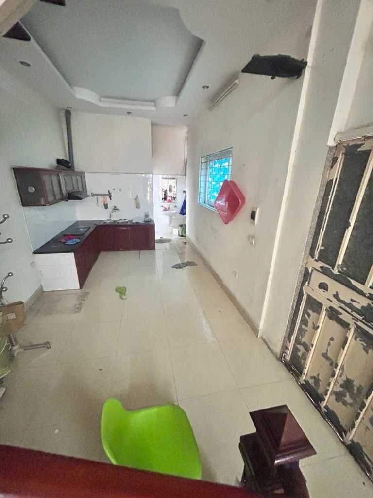Bán nhà Kim Ngưu - diện tích 45.2m2 3 tầng - Lô góc, ô tô qua nhà - giá 14,2 tỷ