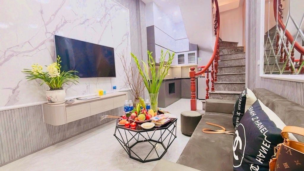 Bán nhà Định Công Thượng - diện tích 25m2 4 tầng - Nhà riêng đẹp, chủ tặng full nội thất lung linh - giá 3,96 tỷ