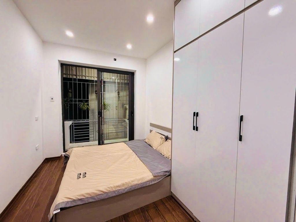 Bán nhà Định Công Thượng - diện tích 25m2 4 tầng - Nhà riêng đẹp, chủ tặng full nội thất lung linh - giá 3,96 tỷ