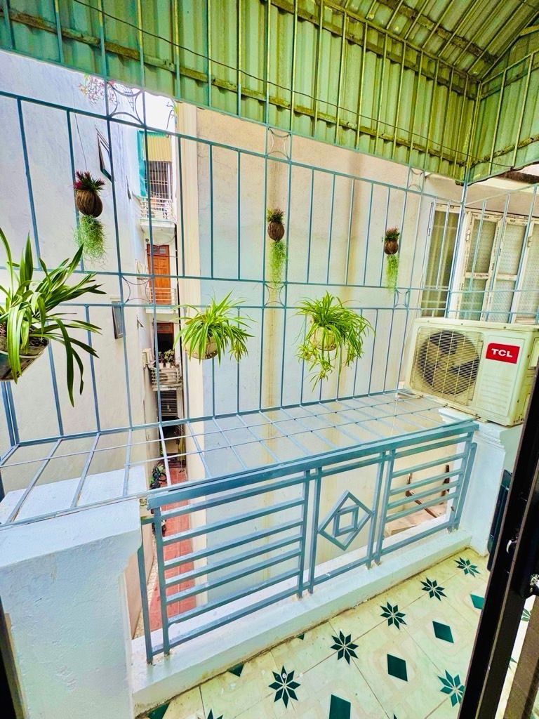 Bán nhà Định Công Thượng - diện tích 25m2 4 tầng - Nhà riêng đẹp, chủ tặng full nội thất lung linh - giá 3,96 tỷ