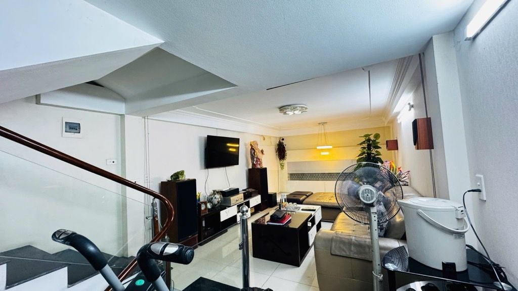 Bán nhà Nguyễn Văn Tuyết - diện tích 36m2 6 tầng - 2 mặt tiền - giá 21,5 tỷ