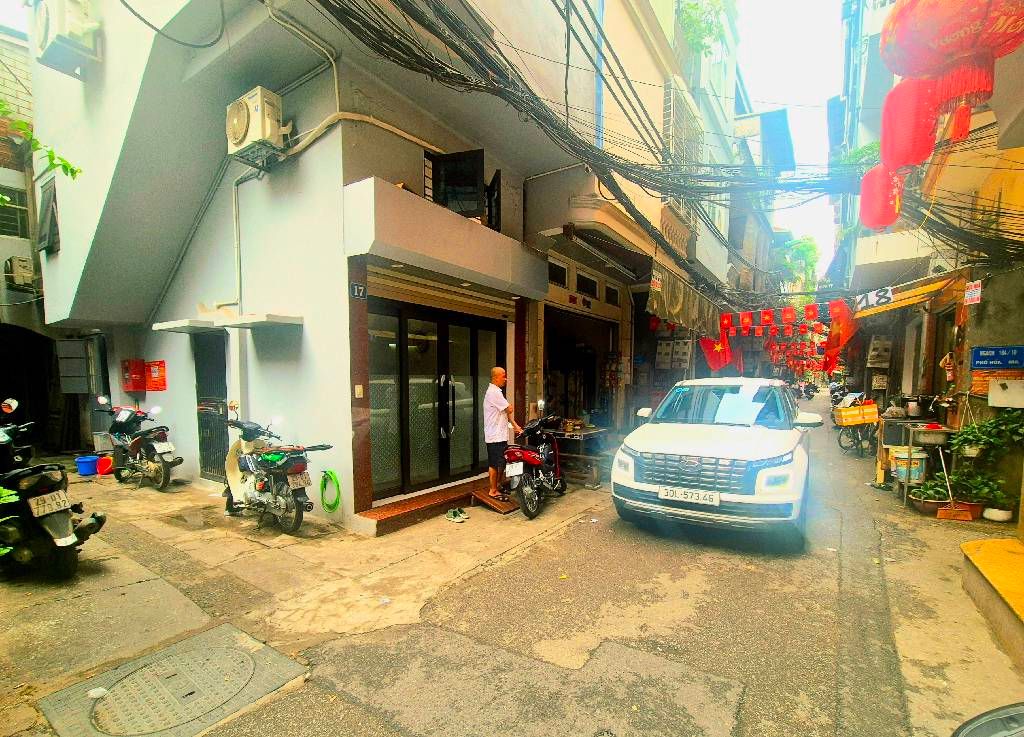 Bán nhà Hồng Mai - diện tích 20m2 5 tầng - Ô TÔ TRÁNH - giá 5,95 tỷ