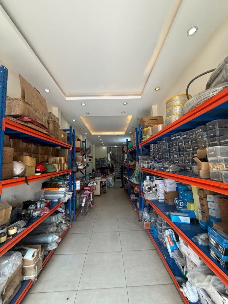 Bán nhà Tam Trinh - diện tích 45m2 5 tầng - Mặt phố đã quy hoạch ổn định - giá 16 tỷ