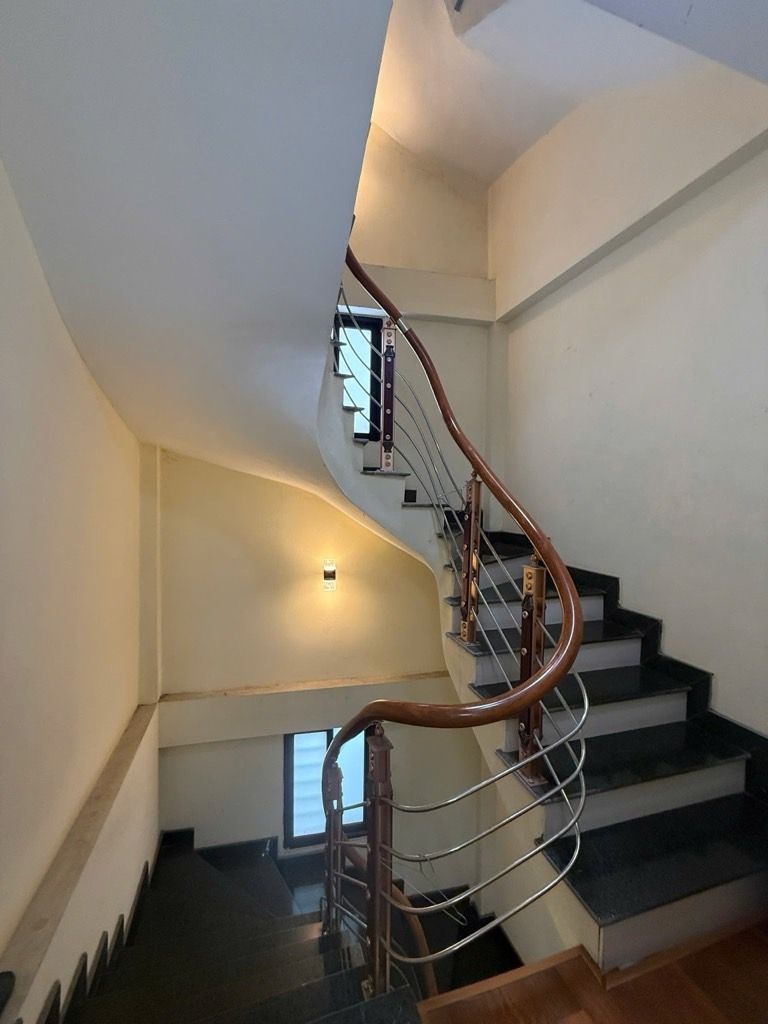 Bán nhà Tam Trinh - diện tích 45m2 5 tầng - Mặt phố đã quy hoạch ổn định - giá 16 tỷ