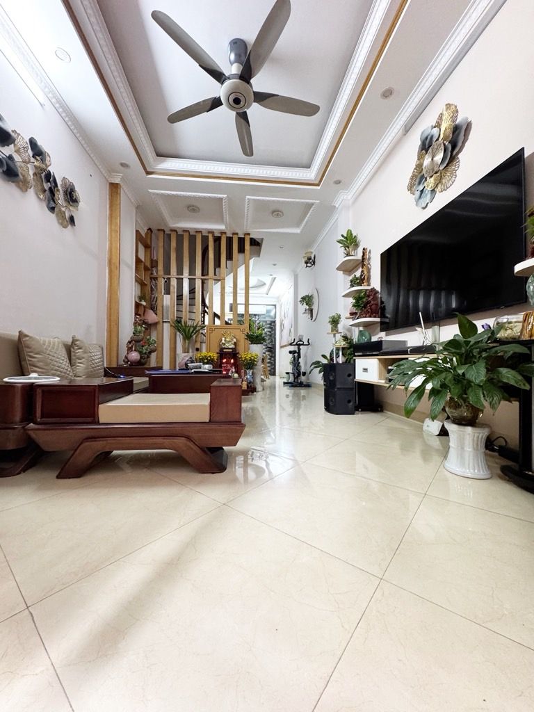 Bán nhà Hoàng Mai - diện tích 48,9m2 5 tầng - Nhà dân xây kiên cố, full nội thất - giá 1,1 tỷ