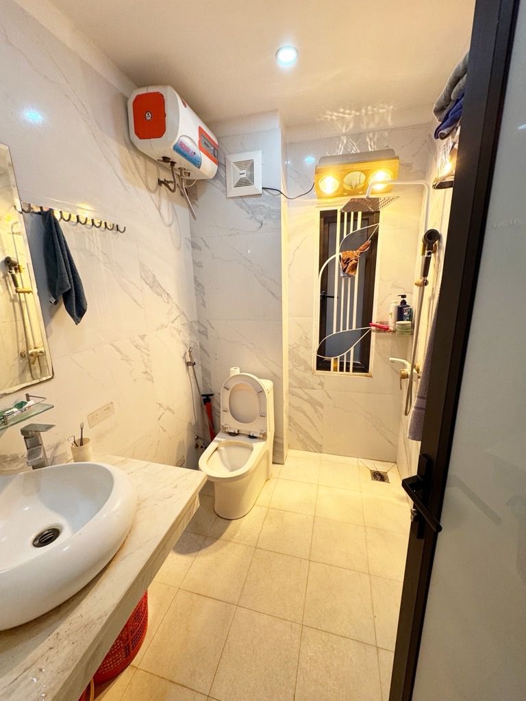 Bán nhà Hoàng Mai - diện tích 48,9m2 5 tầng - Nhà dân xây kiên cố, full nội thất - giá 1,1 tỷ
