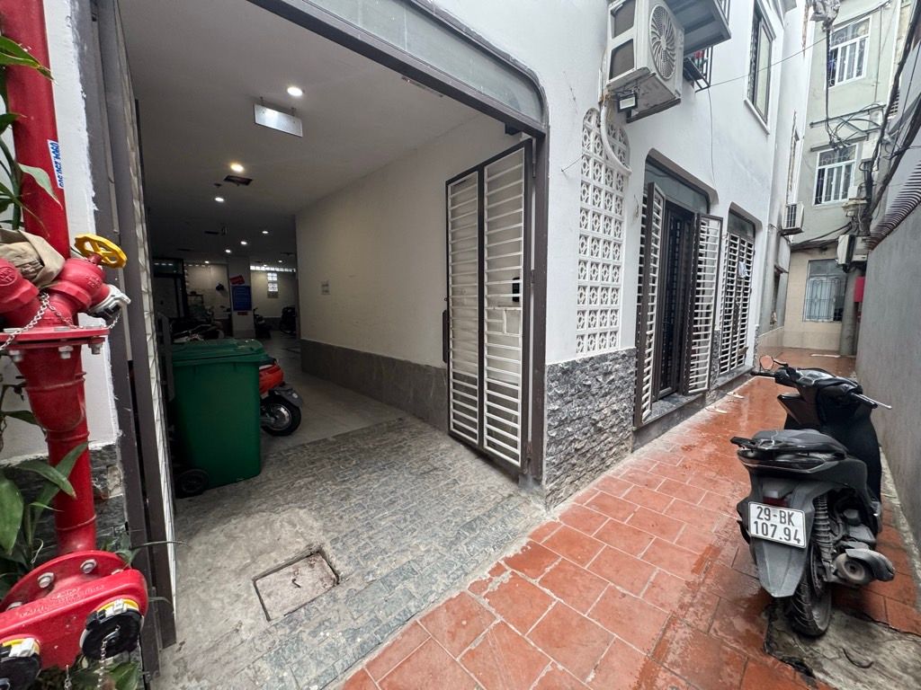 Bán nhà Tương Mai - diện tích 45m2 1 tầng - Căn hộ mini 2 ngủ - giá 2,35 tỷ