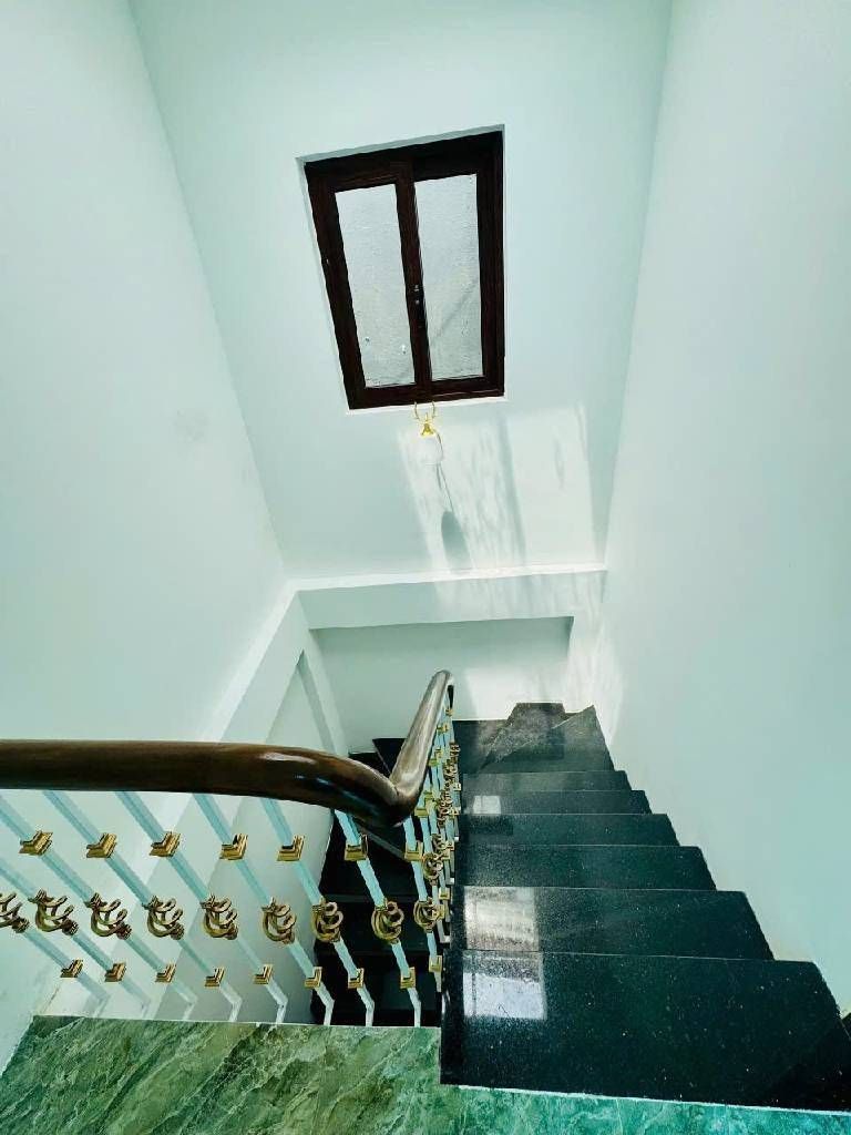 Bán nhà Đê Trần Khát Chân - diện tích 29,6m2 4 tầng - Nhà đẹp ở ngay - giá 7,5 tỷ