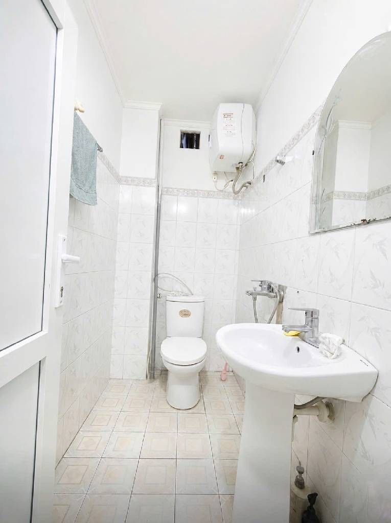 Bán nhà Kim Giang - diện tích 31m2 4 tầng - Mặt ngõ thông ô tô chạy - giá 12,6 tỷ