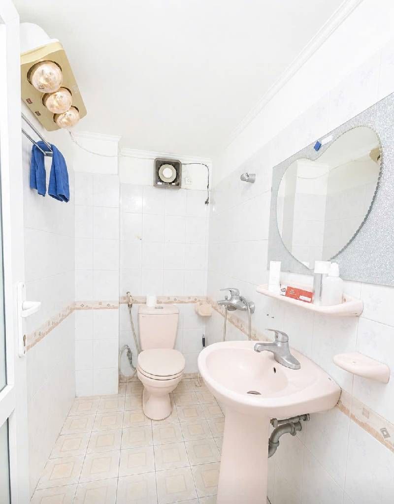 Bán nhà Kim Giang - diện tích 31m2 4 tầng - Mặt ngõ thông ô tô chạy - giá 12,6 tỷ