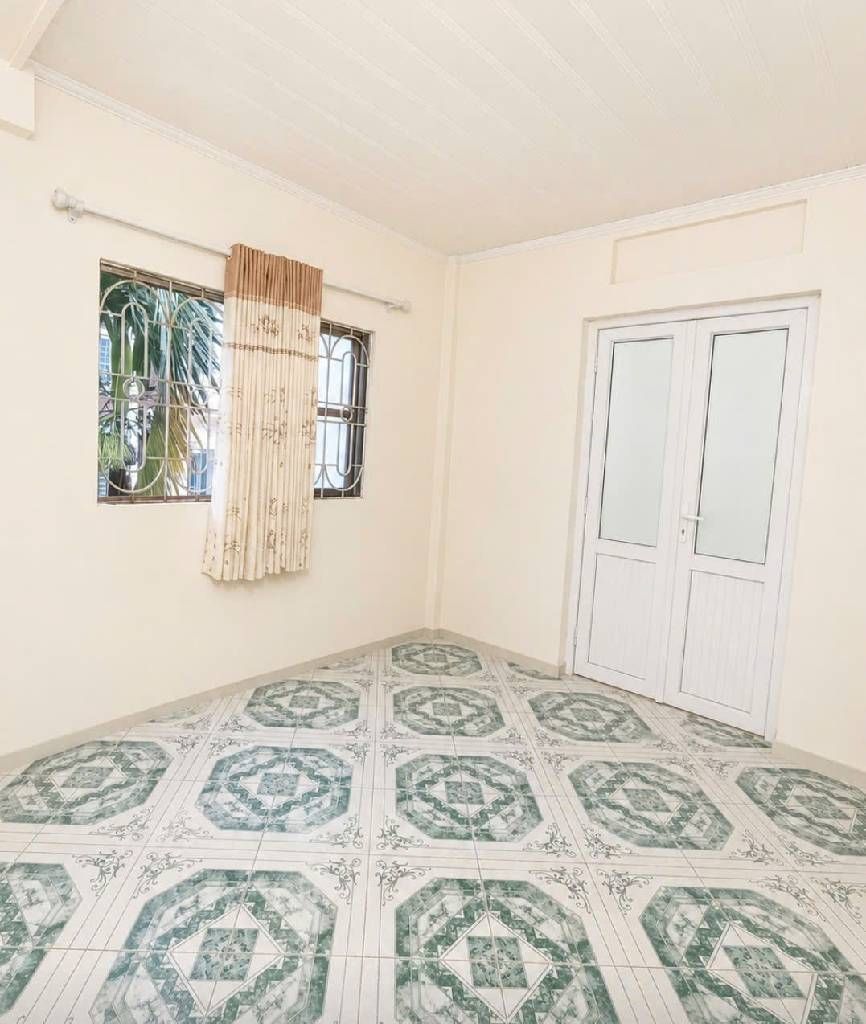 Bán nhà Kim Giang - diện tích 31m2 4 tầng - Mặt ngõ thông ô tô chạy - giá 12,6 tỷ