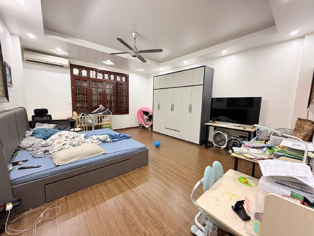 Bán nhà Nguyễn Khoái - diện tích 35,4m2 5 tầng - Ngõ thông hai đầu, cách ô tô 30m - giá 7,29 tỷ