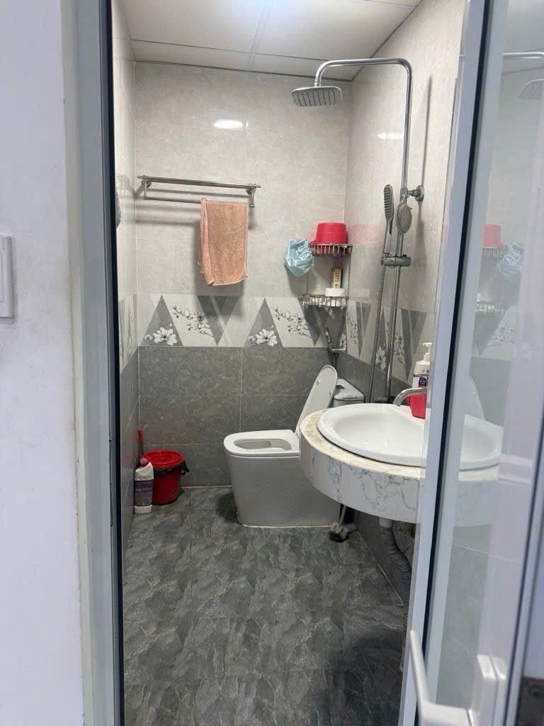 Bán nhà Bắc Linh Đàm - diện tích 108m2 10 tầng - Căn Góc 3 mặt thoáng - giá 8 tỷ