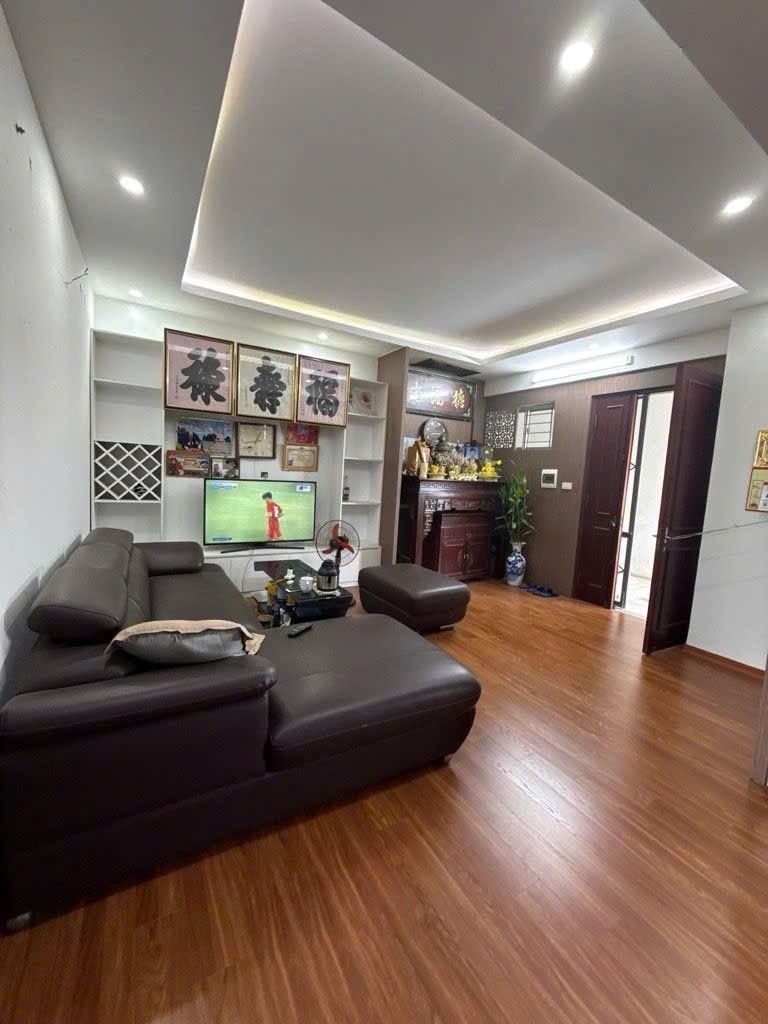 Bán nhà Bắc Linh Đàm - diện tích 108m2 10 tầng - Căn Góc 3 mặt thoáng - giá 8 tỷ