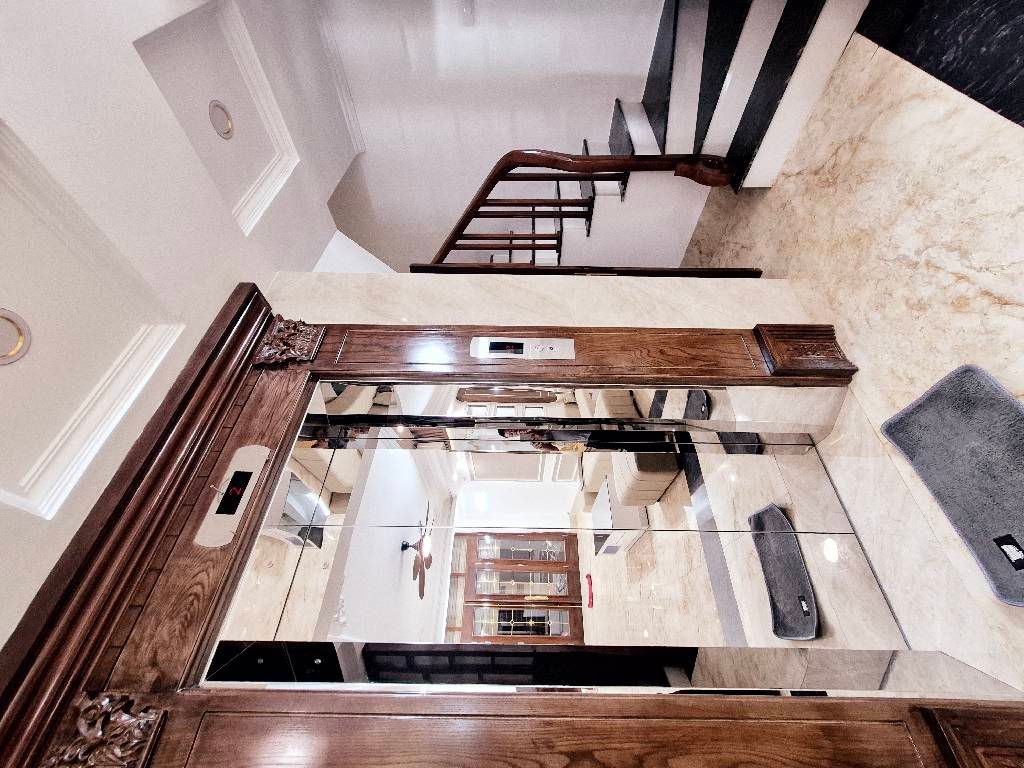 Bán nhà Thọ Lão - diện tích 42m2 7 tầng - SIÊU PHẨM LÒ Đúc - THANG MÁY - TẶNG NỘI THẤT TIỀN TỈ - giá 1,95 tỷ