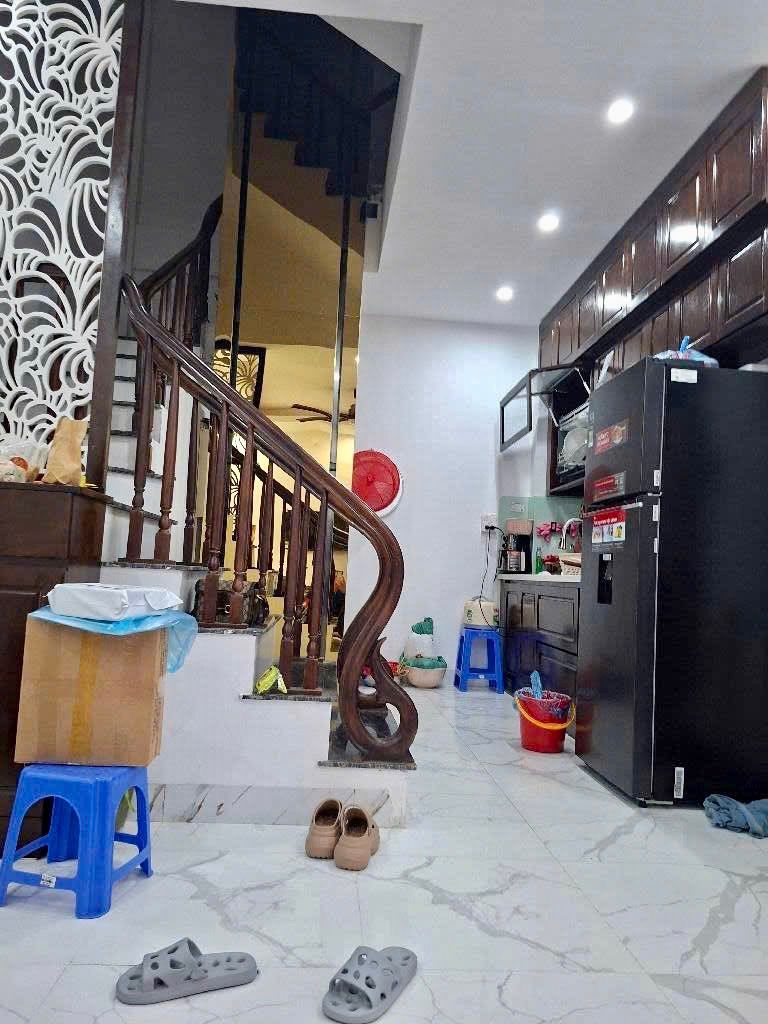 Bán nhà Lò Đúc - diện tích 30m2 5 tầng - Lô góc, xây mới thang máy - giá 13,2 tỷ