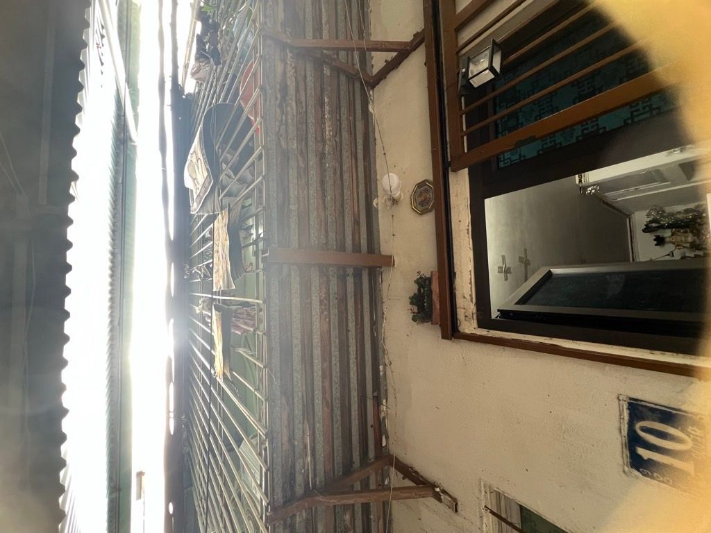 Bán nhà Vĩnh Hưng - diện tích 21m2 2 tầng - Nhà xây 2 tầng trong khu ngõ đông đúc - giá 2 tỷ