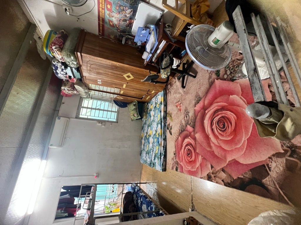 Bán nhà Vĩnh Hưng - diện tích 21m2 2 tầng - Nhà xây 2 tầng trong khu ngõ đông đúc - giá 2 tỷ