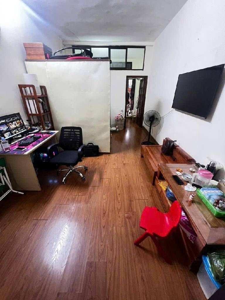 Bán nhà Khuất Duy Tiến - diện tích 60m2 1 tầng - mặt phố, sân rộng - giá 3,29 tỷ