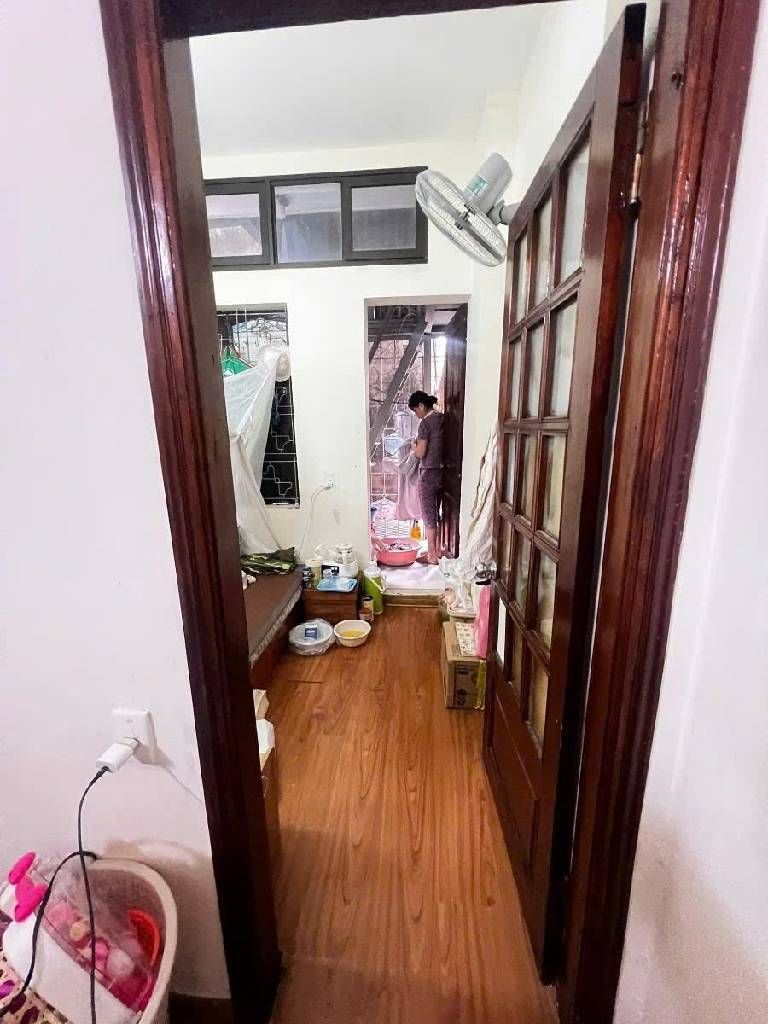Bán nhà Khuất Duy Tiến - diện tích 60m2 1 tầng - mặt phố, sân rộng - giá 3,29 tỷ