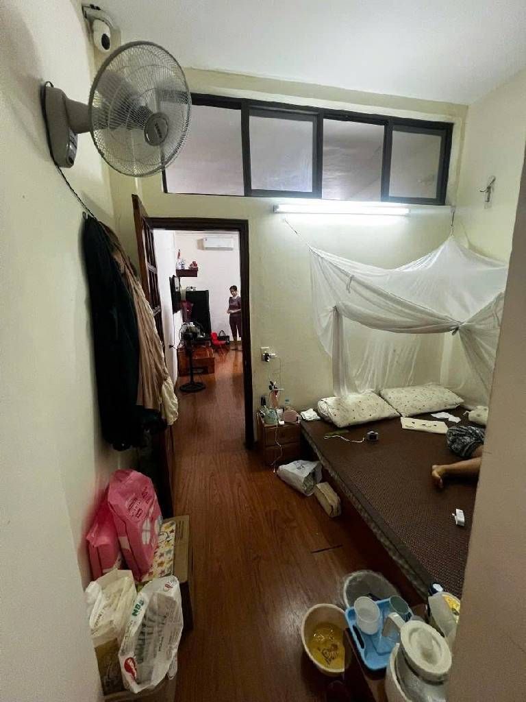 Bán nhà Khuất Duy Tiến - diện tích 60m2 1 tầng - mặt phố, sân rộng - giá 3,29 tỷ