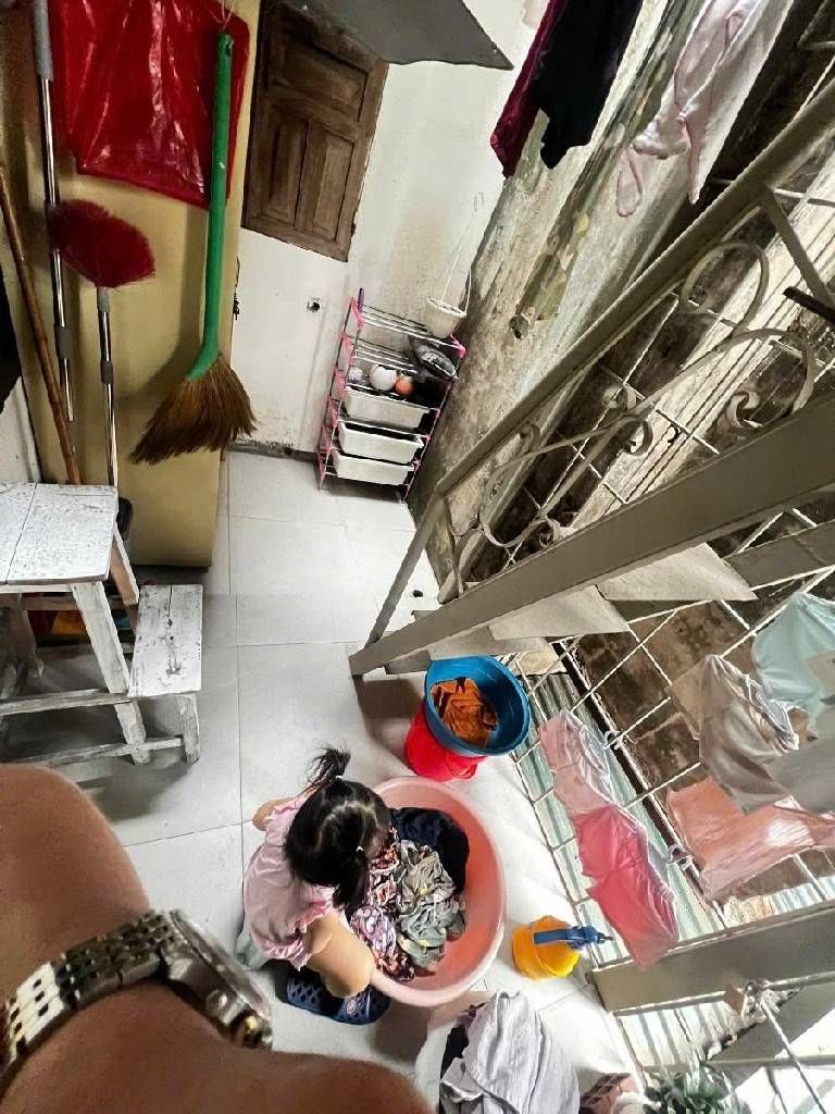 Bán nhà Khuất Duy Tiến - diện tích 60m2 1 tầng - mặt phố, sân rộng - giá 3,29 tỷ
