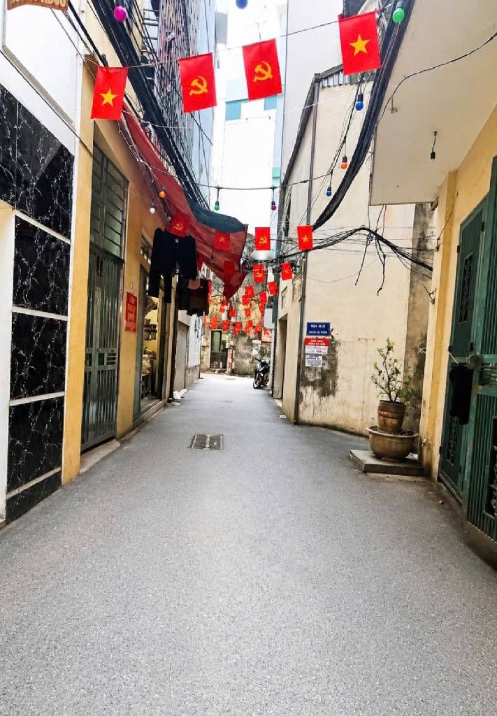 Bán nhà Kim Giang - diện tích 31m2 4 tầng - Mặt ngõ thông ô tô chạy - giá 12,6 tỷ