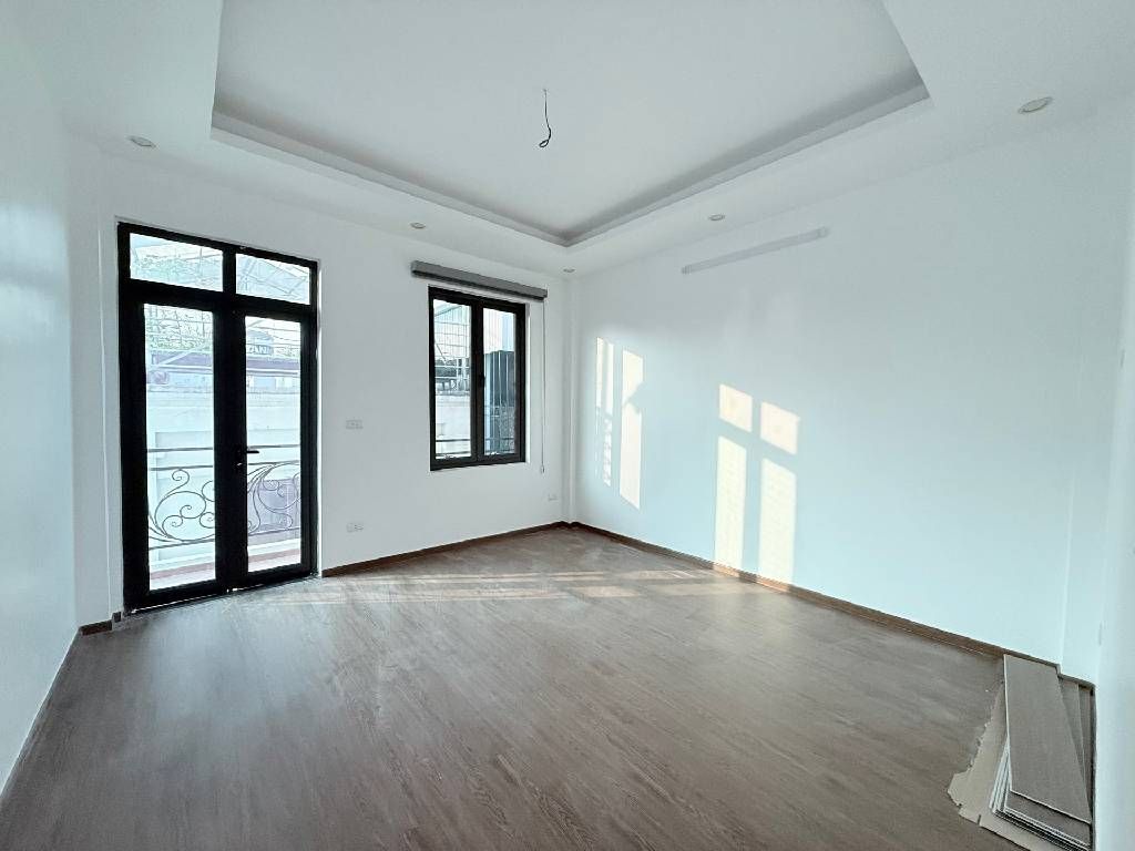 Bán nhà Ngũ nhạc - diện tích 52m2 5 tầng - Ô tô đỗ cổng - giá 0 tỷ