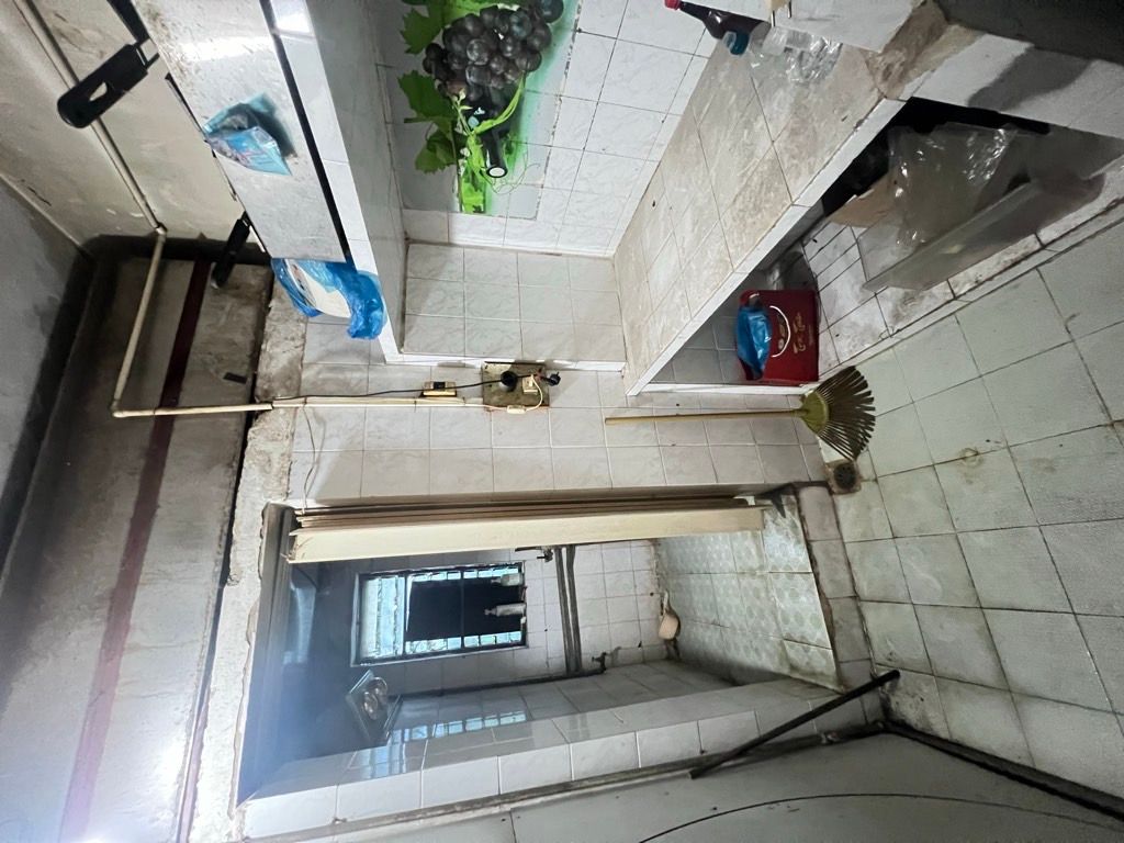 Bán nhà Nguyễn Công Trứ - diện tích 20,1m2 3 tầng - Căn góc thoáng sáng - giá 2,2 tỷ