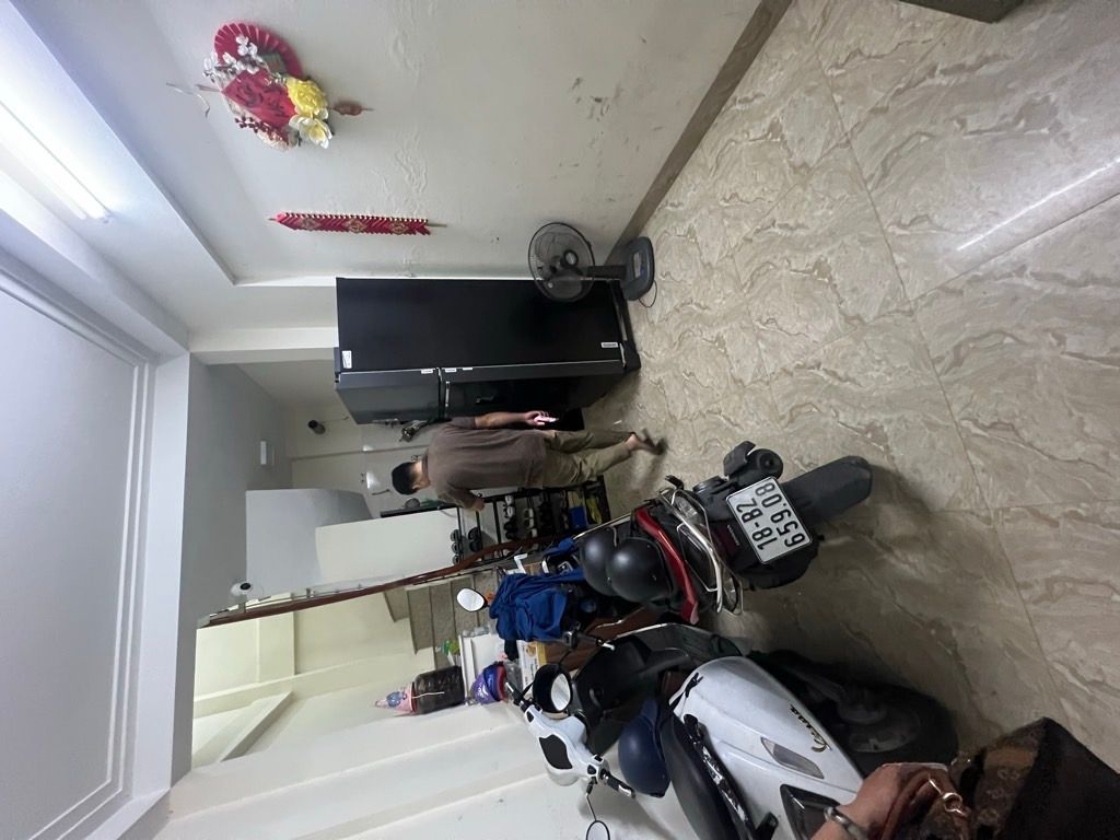 Bán nhà Minh Khai - diện tích 9,2m2 4 tầng - Nhà ngõ thông thoáng, gần ô tô - giá 5,8 tỷ