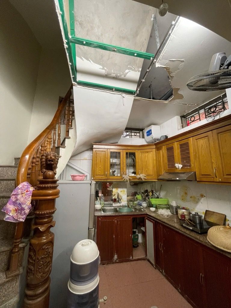 Bán nhà Vân Hồ - diện tích 30m2 4 tầng - Ngõ 3 gác - giá 10,5 tỷ