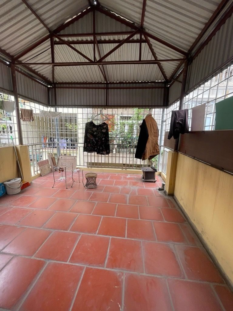 Bán nhà Vân Hồ - diện tích 30m2 4 tầng - Ngõ 3 gác - giá 10,5 tỷ