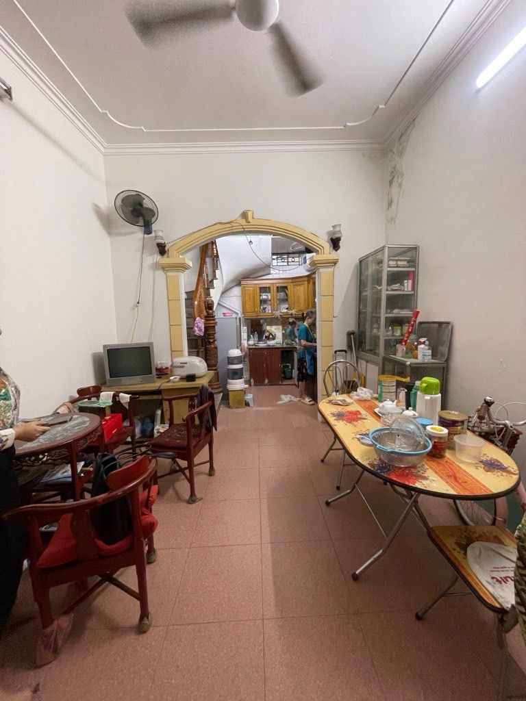 Bán nhà Vân Hồ - diện tích 30m2 4 tầng - Ngõ 3 gác - giá 10,5 tỷ