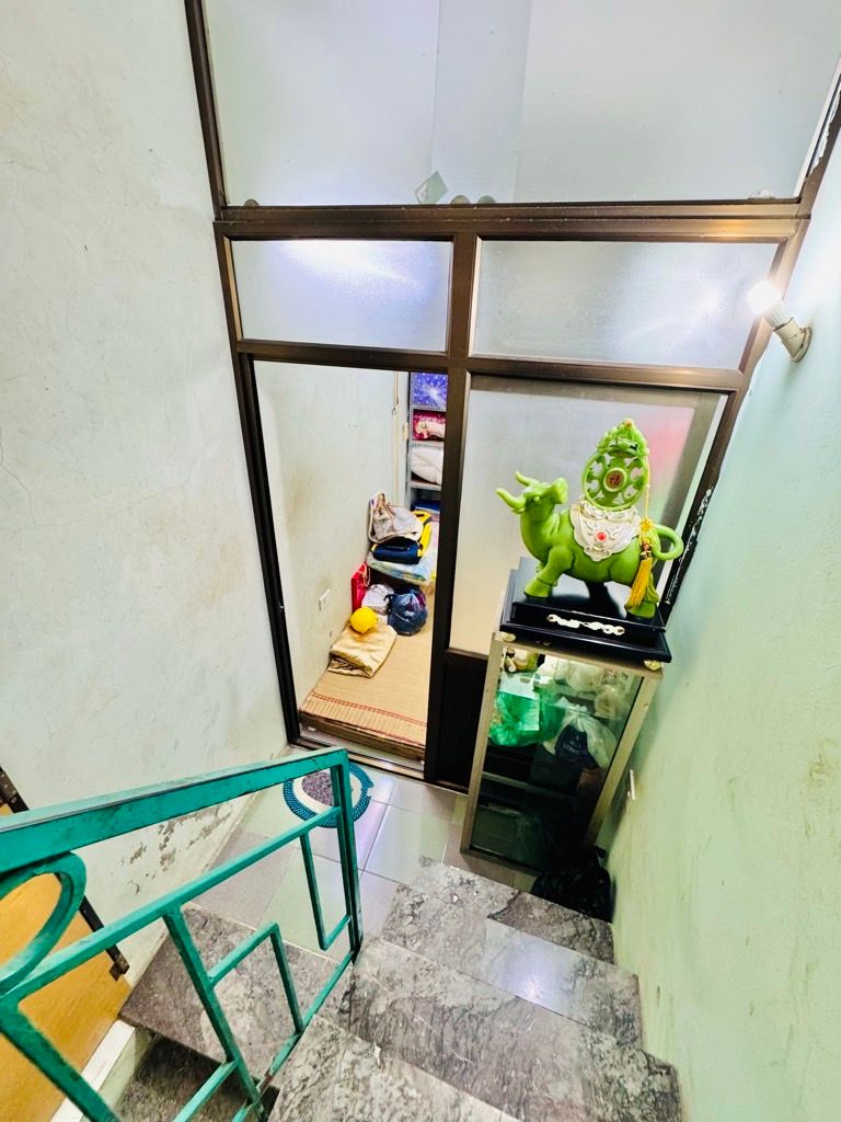 Bán nhà Lương Sử C - diện tích 9m2 5 tầng - Nhà nhỏ xinh - giá 2,65 tỷ