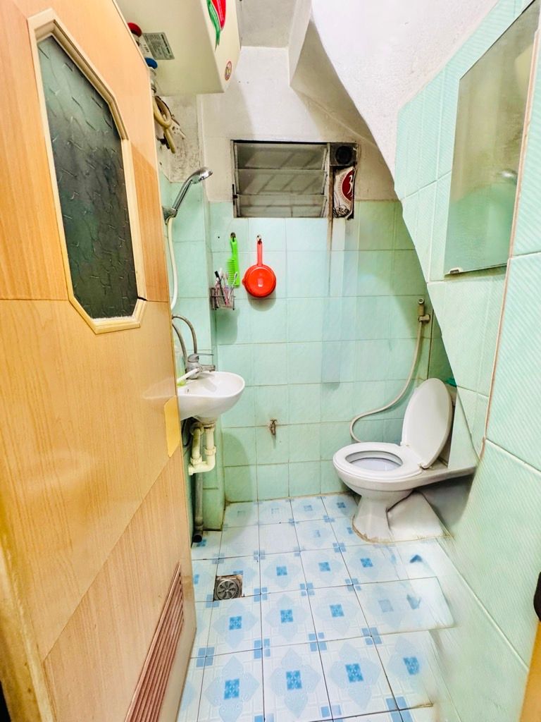Bán nhà Lương Sử C - diện tích 9m2 5 tầng - Nhà nhỏ xinh - giá 2,65 tỷ