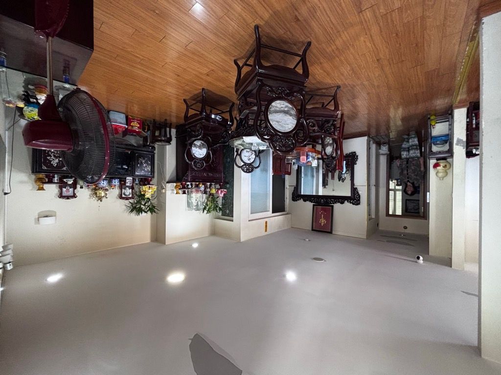 Bán nhà La Thành - diện tích 98.3m2 1 tầng - Căn hộ lô góc, 3 ngủ - giá 11 tỷ