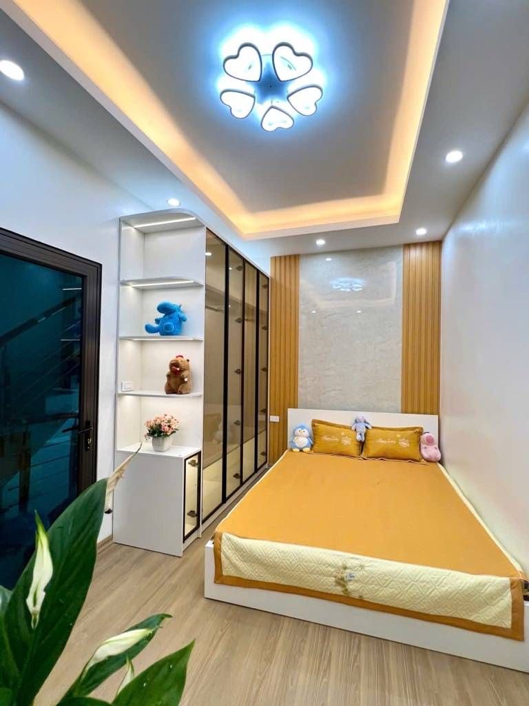 Bán nhà Tôn Đức Thắng - diện tích 21m2 5 tầng - Lô góc 3 mặt thoáng - giá 7,5 tỷ
